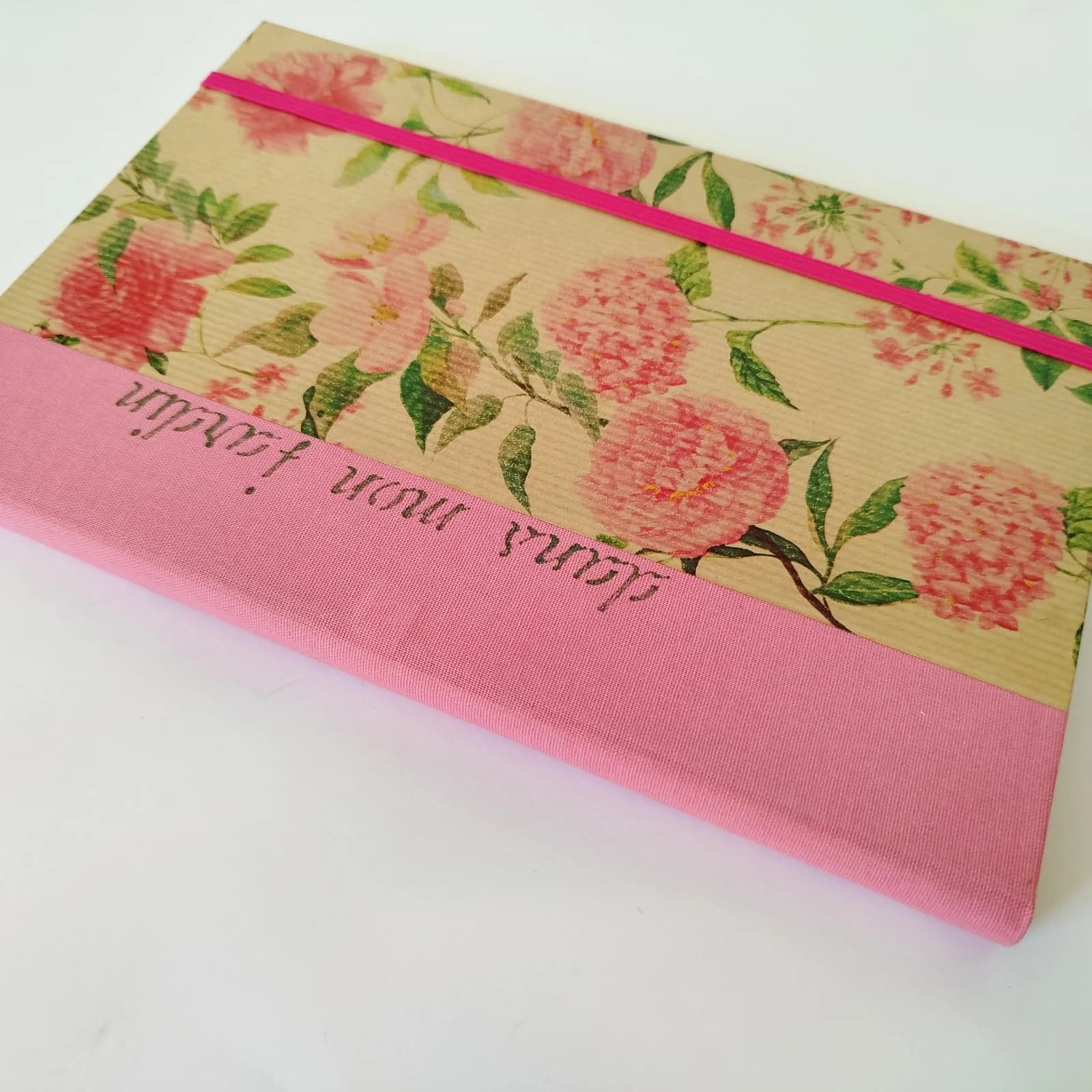 Carnet relié à motifs floraux « Dans mon jardin »