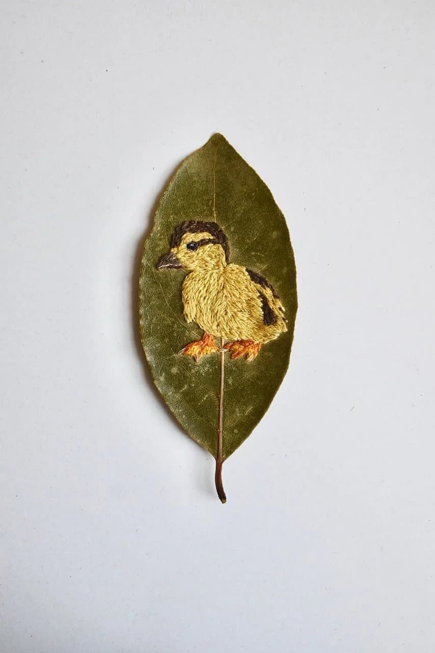 Broderie sur feuille d’arbre - Caneton Colvert