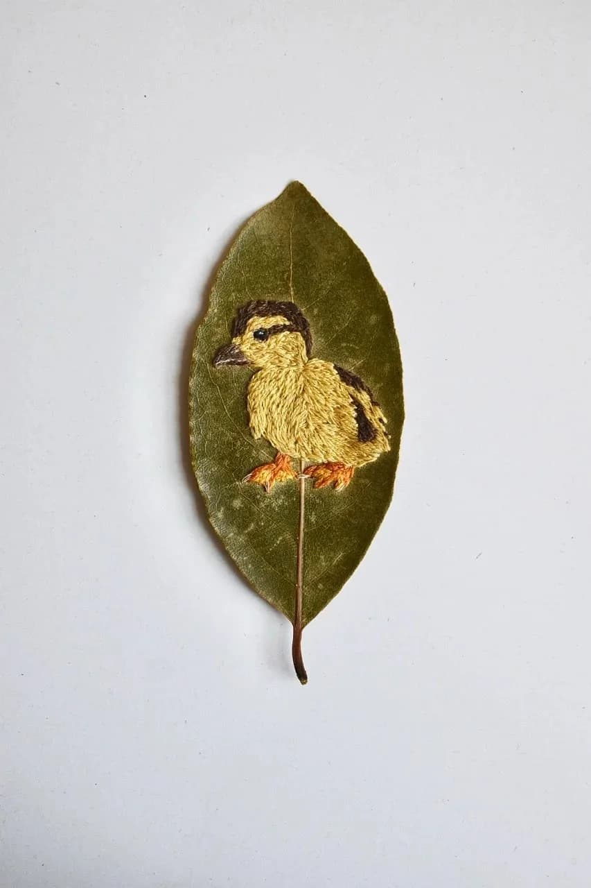 Broderie sur feuille d’arbre - Caneton Colvert