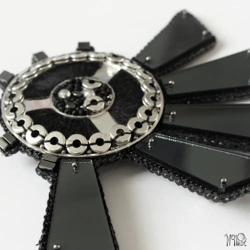 Broche "RÉFLECTION"