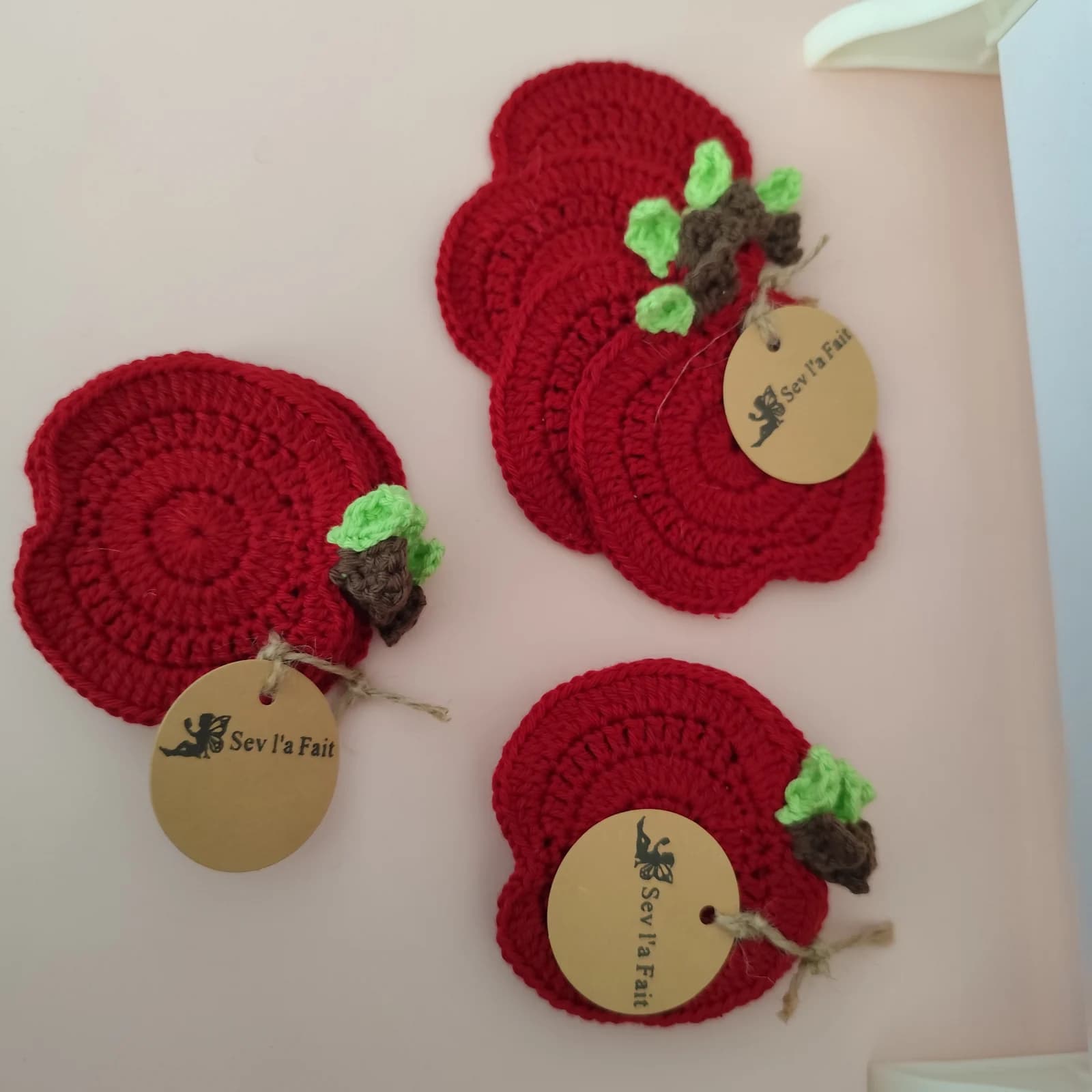 Sous-verres pomme au crochet