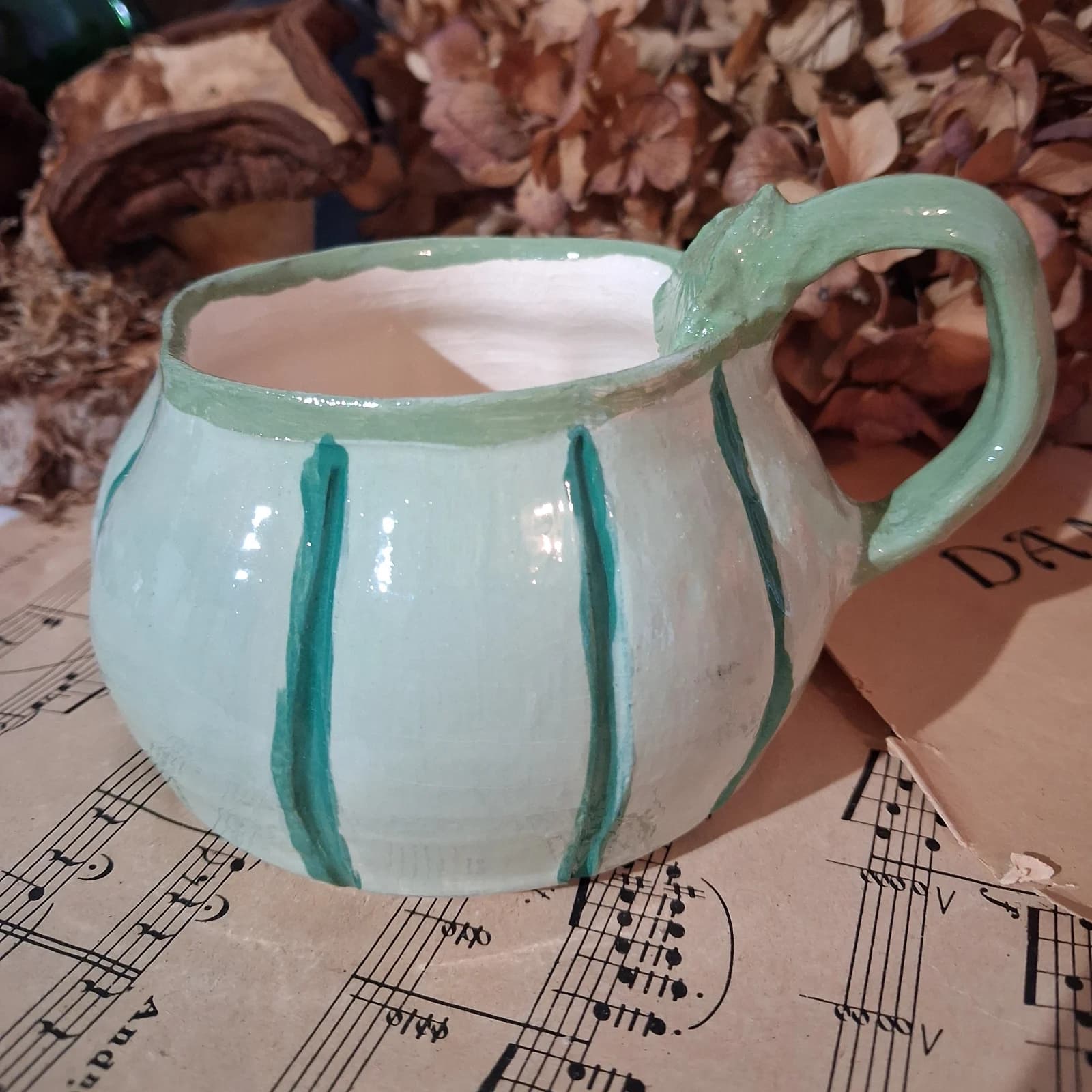 Tasse en céramique citrouille verte