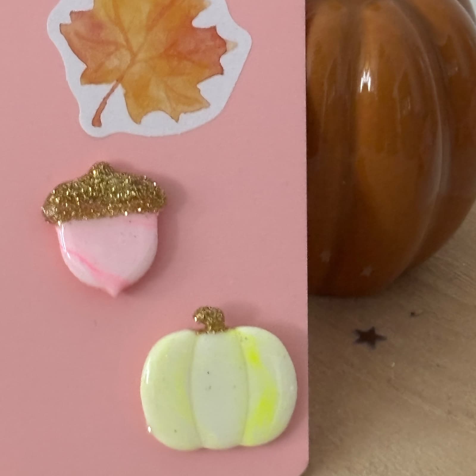 Duo de pin’s d’automne jaune & rose