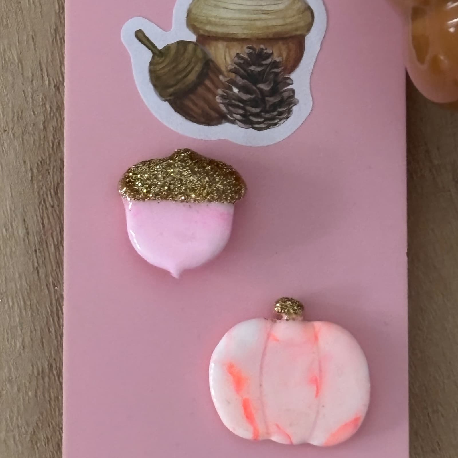 Duo de pin’s automnaux gland et citrouille