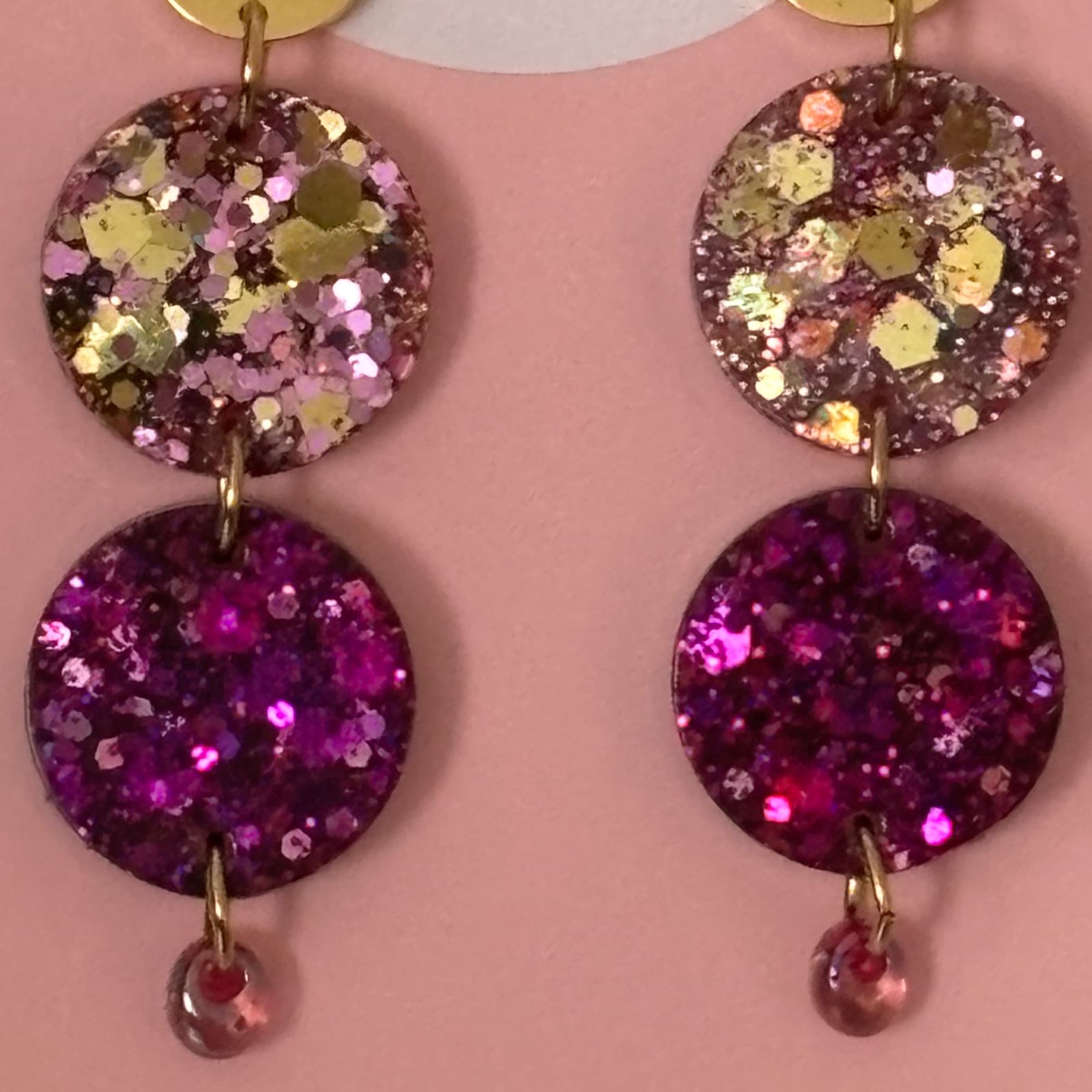 Boucles d'oreilles "Comète" à paillettes violettes et roses