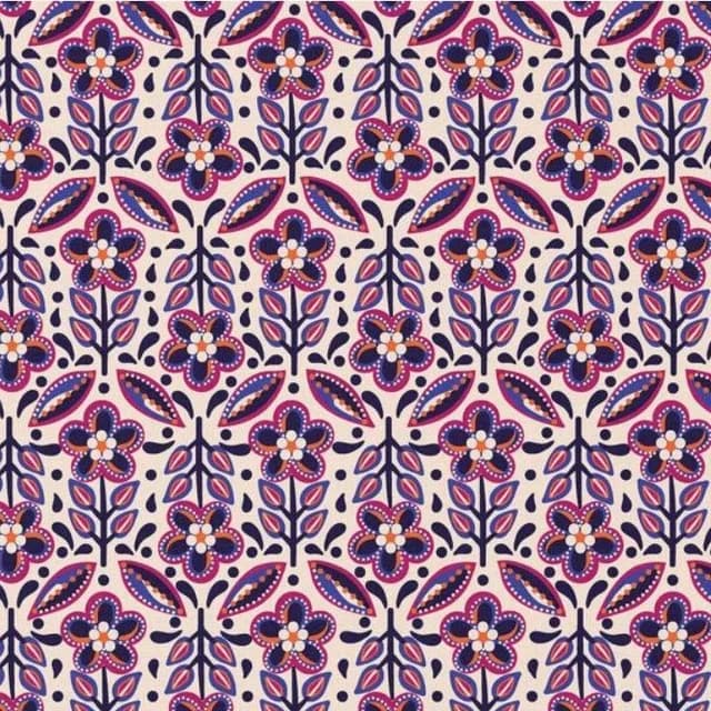 Tissu à motif floral symétrique aux nuances de violet, fuchsia et bleu sur fond beige
