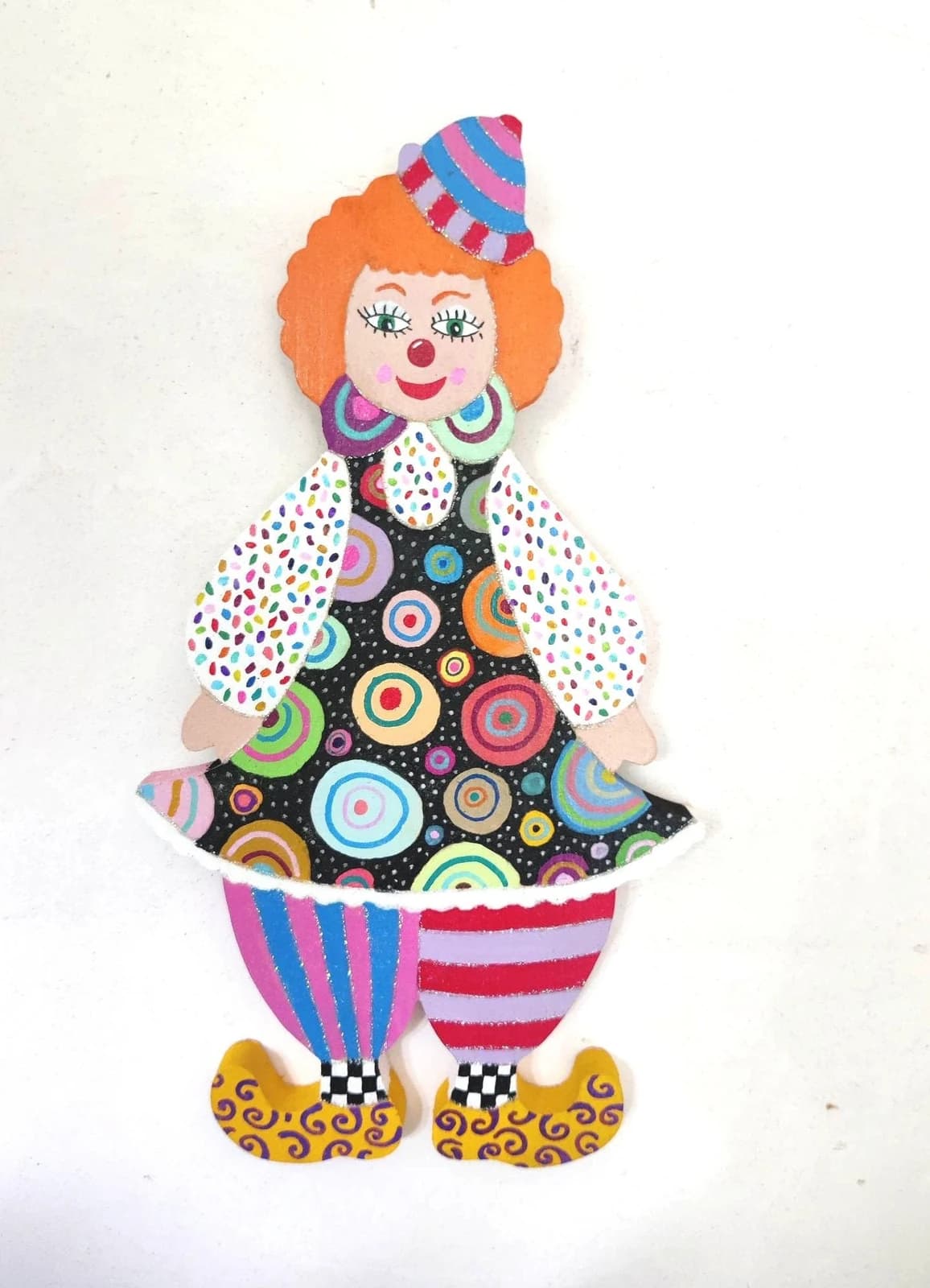 Grand clown mural en bois Javotte, décoration artisanale peinte à la main, idée cadeau originale pour décorer la…
