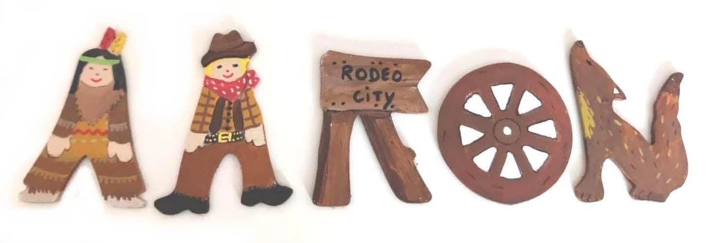 Lettre en bois prénom garçon, Far West, cowboys et indiens — prénom de 5 lettres — photo 2