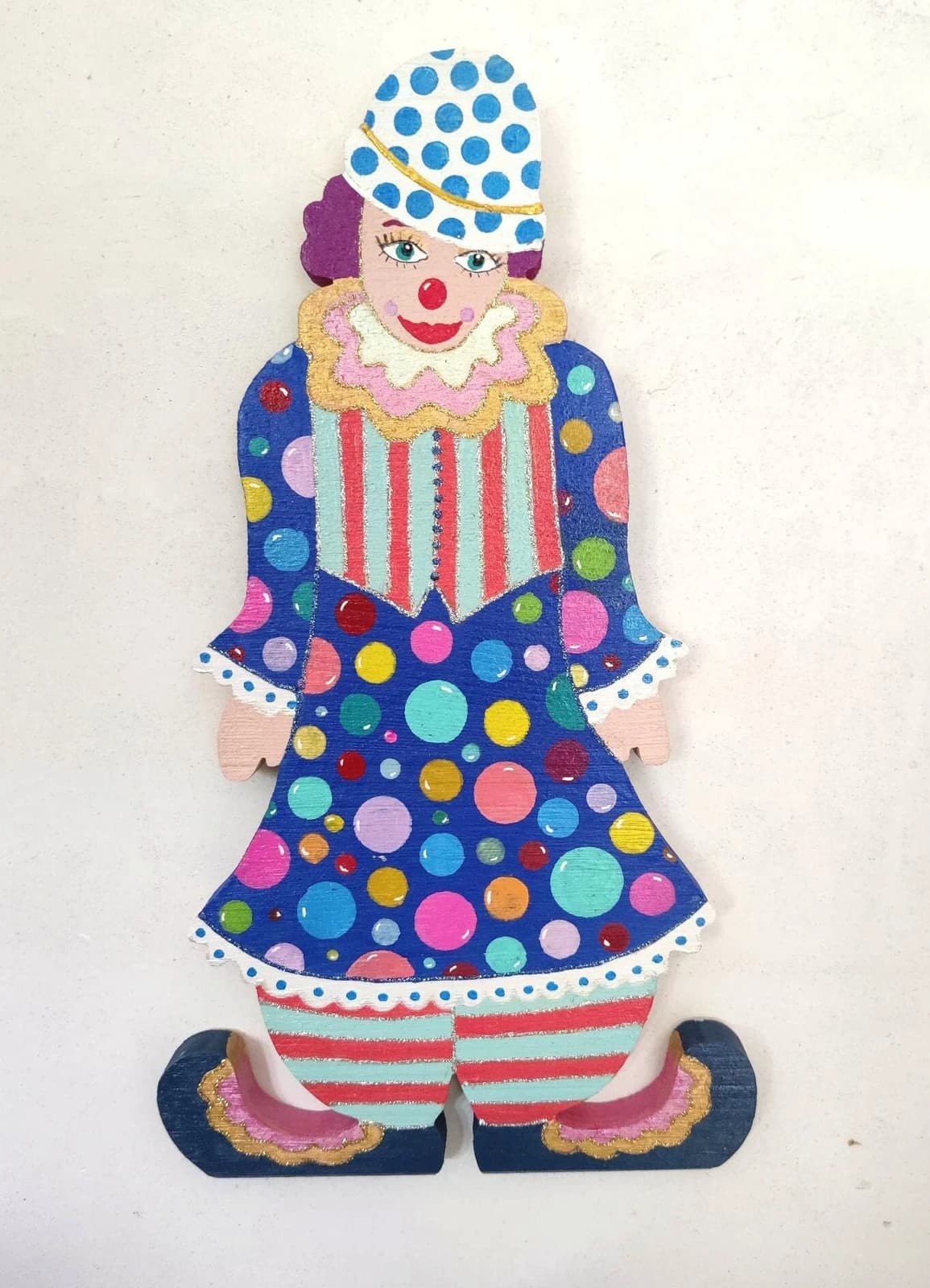 Grand clown mural en bois Philomène, décoration artisanale peinte à la main, idée cadeau originale pour décorer la…