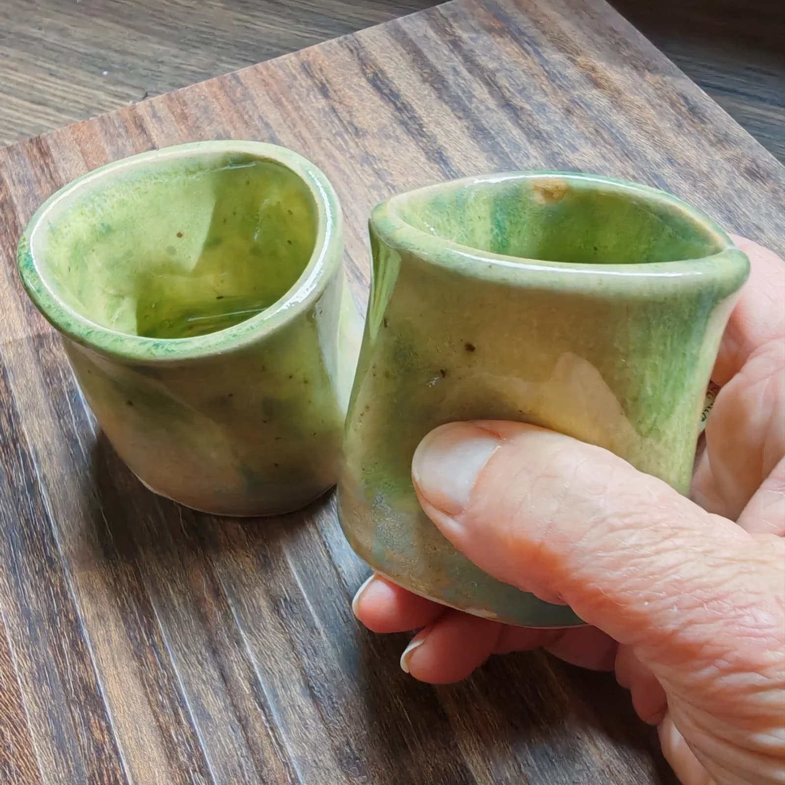 Duo de tasses à café en céramique émaillée verte