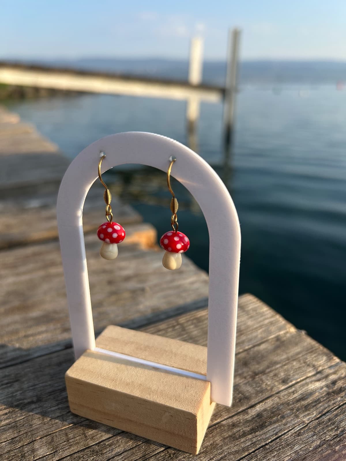 Boucles d’oreilles et collier champignons en verre filé