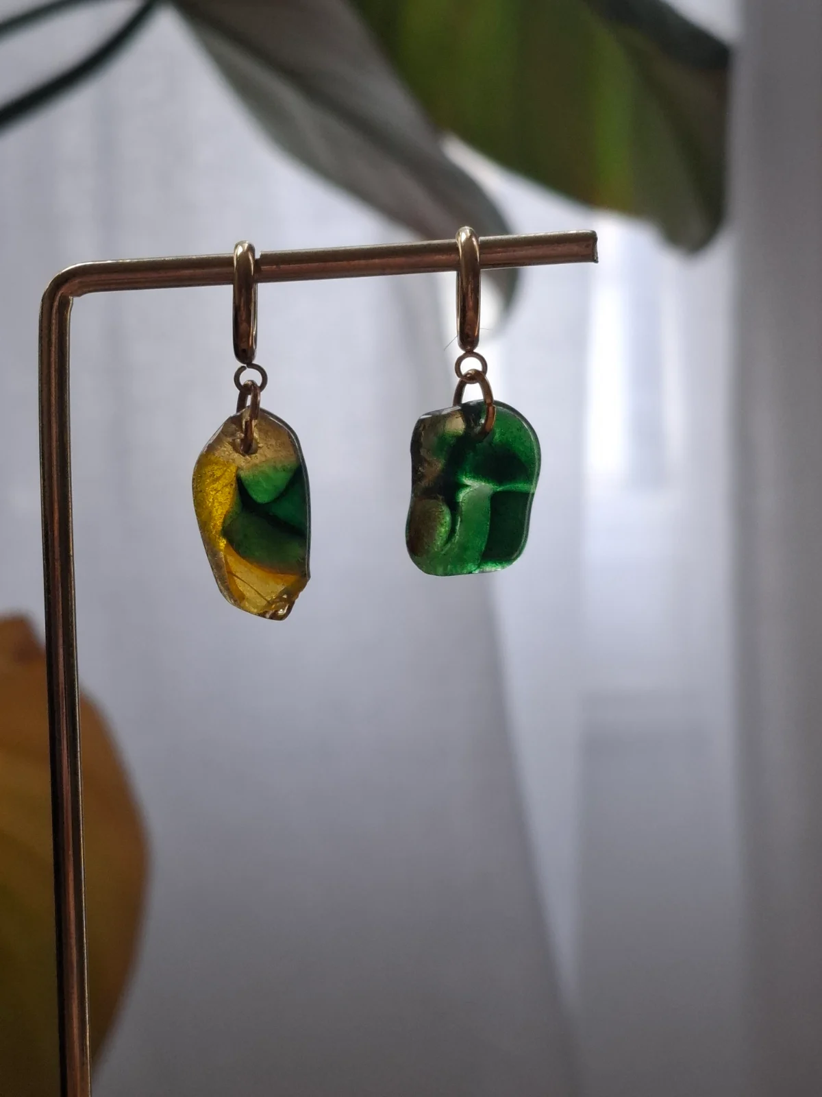 Boucles d’oreilles en verre recyclé - vert et jaune