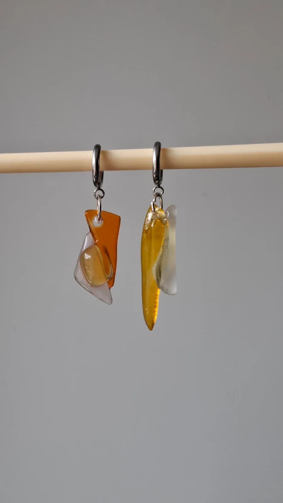 Boucles d’oreilles en verre recyclé - jaune et orange