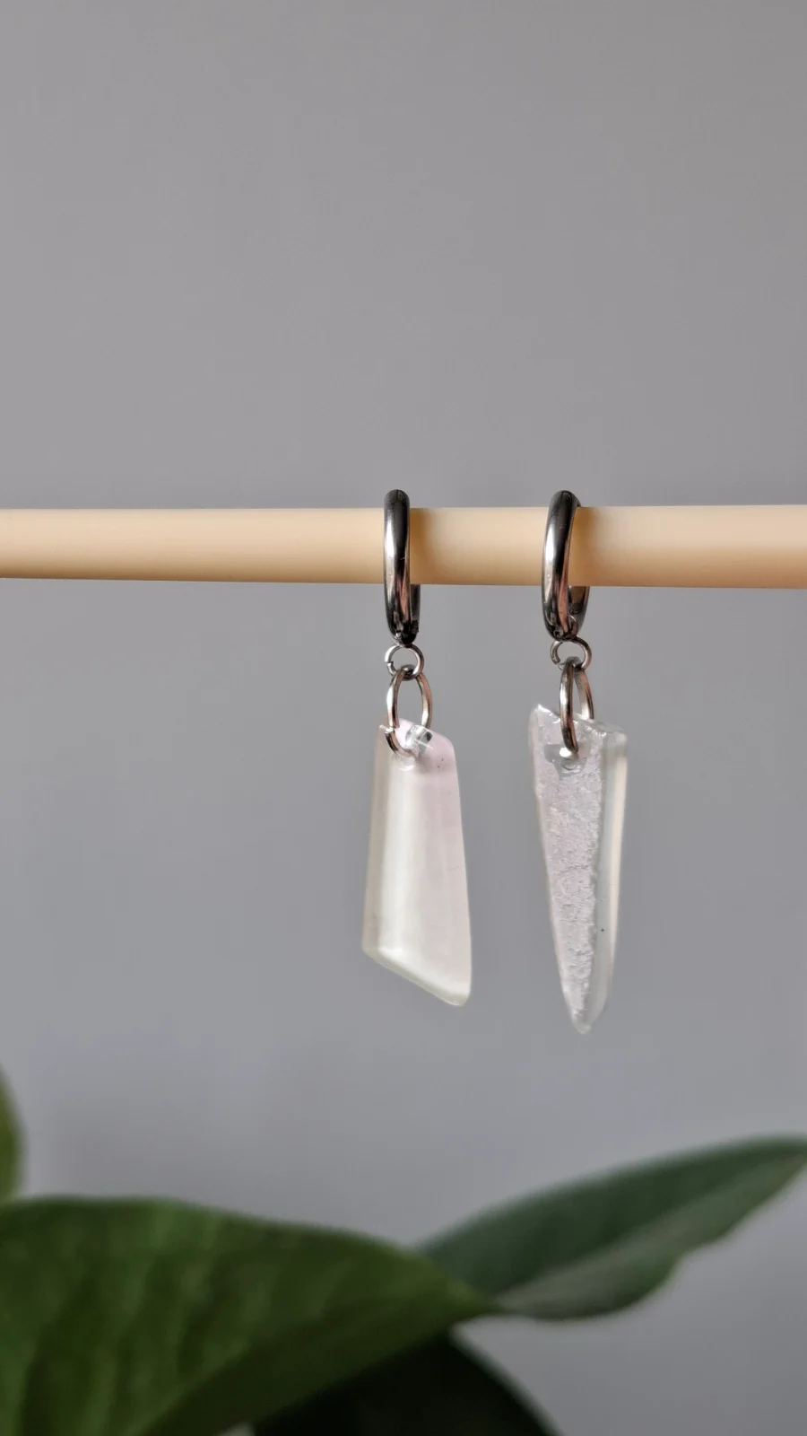 Boucles d’oreilles en verre recyclé - blanc laiteux