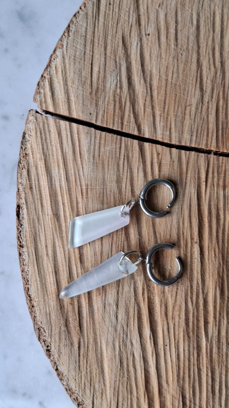 Boucles d’oreilles en verre recyclé - blanc laiteux
