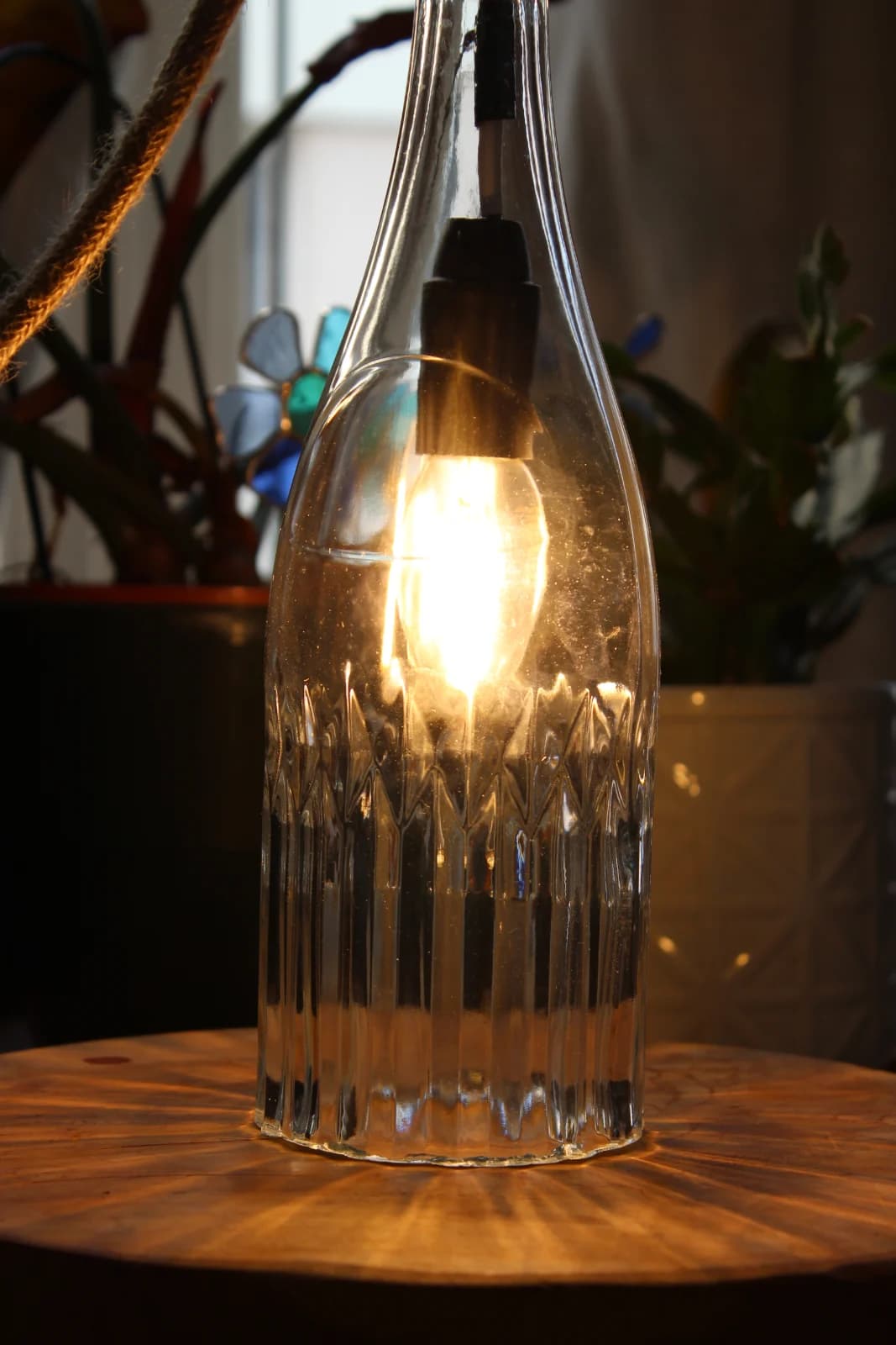 Lampe en bouteille de verre transparent