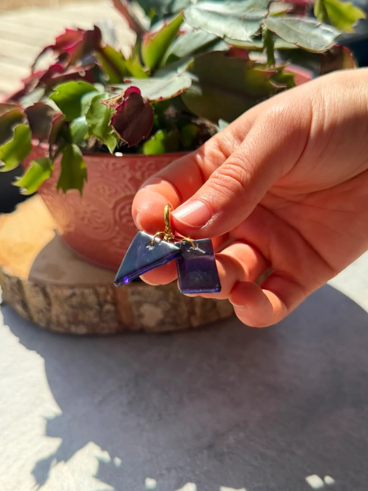 Boucles d’oreilles en verre recyclé - violet