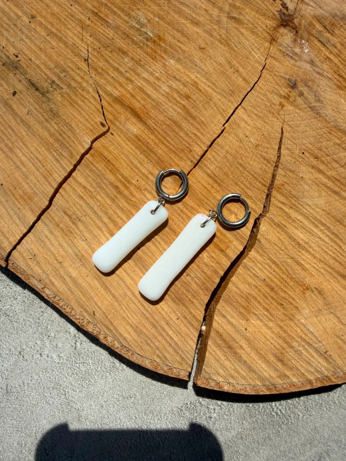 Boucles d’oreilles en verre recyclé - blanc