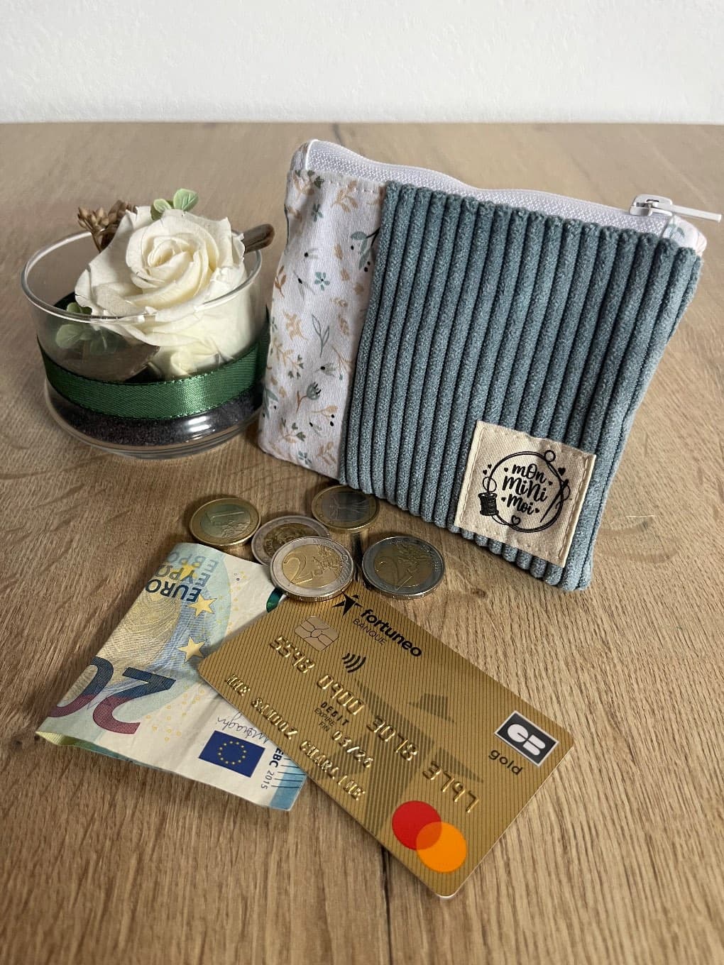 Porte-monnaie zippé en velours côtelé et tissu fleuri