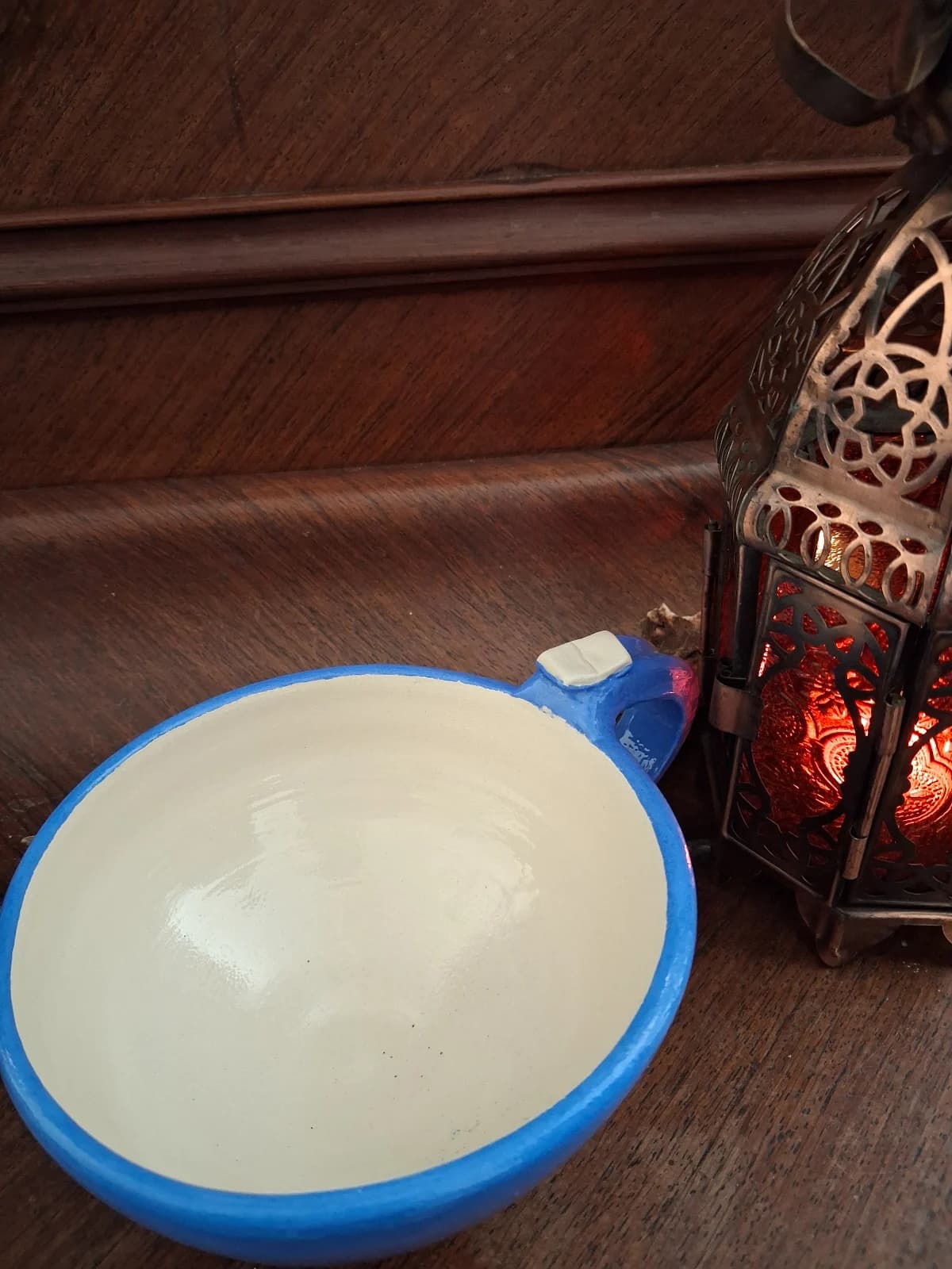 Tasse artisanale en céramique bleue Aventure