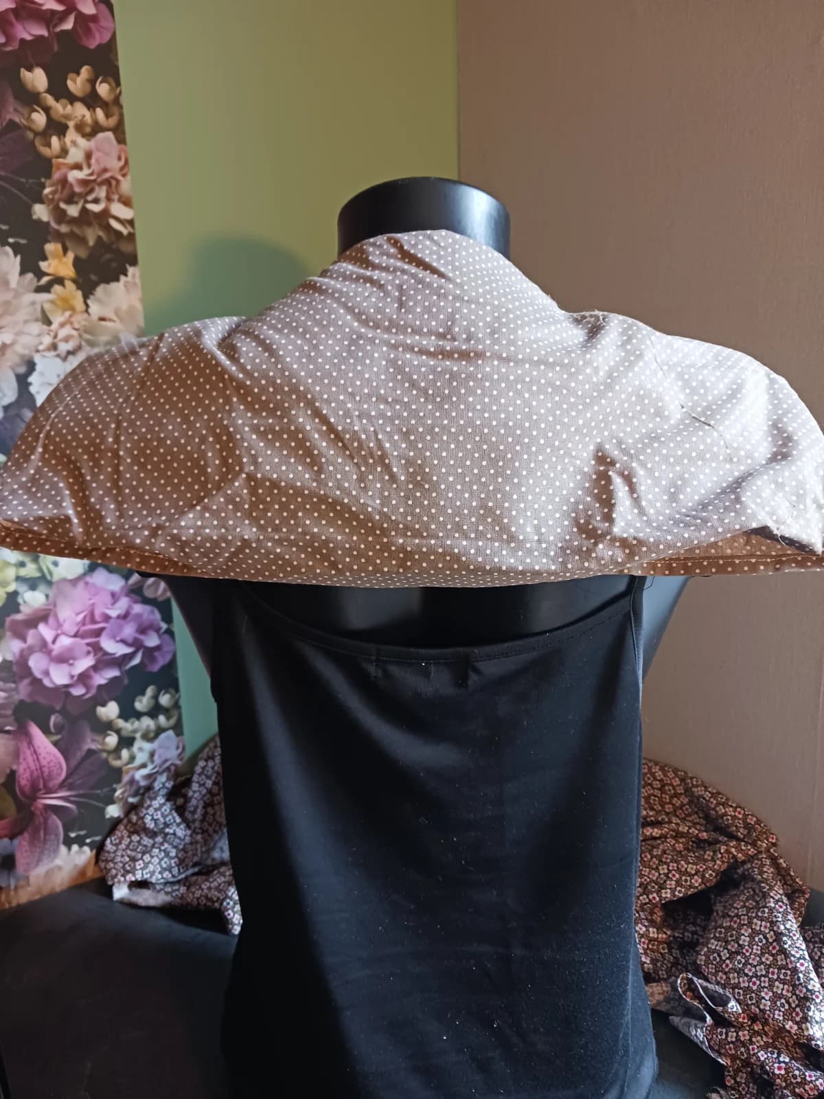 Bouillotte pour nuque et trapèzes à pois