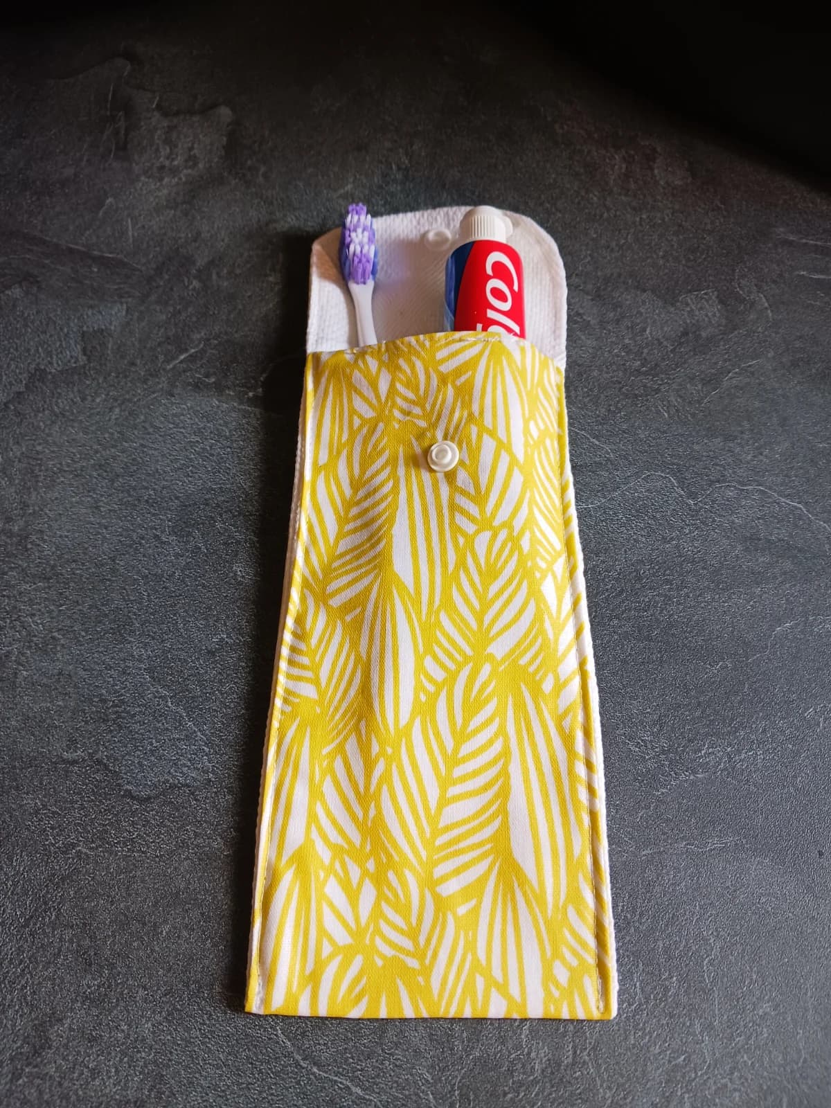 Étui à brosse à dents en tissu à motifs végétaux jaunes